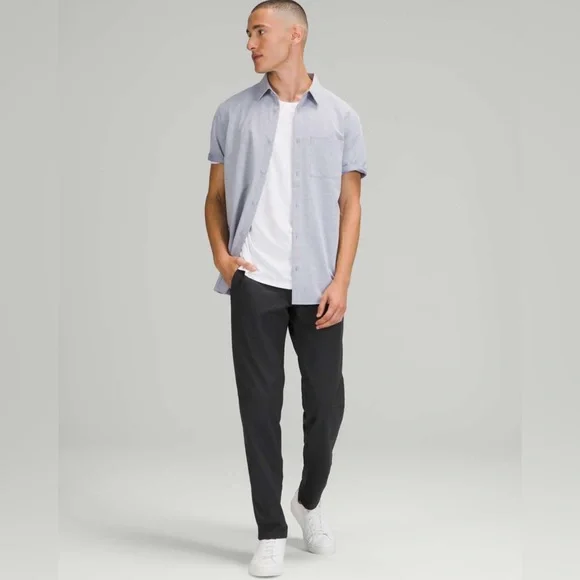 Lululemon Commission Pant Classic Fit Warpstreme in Black